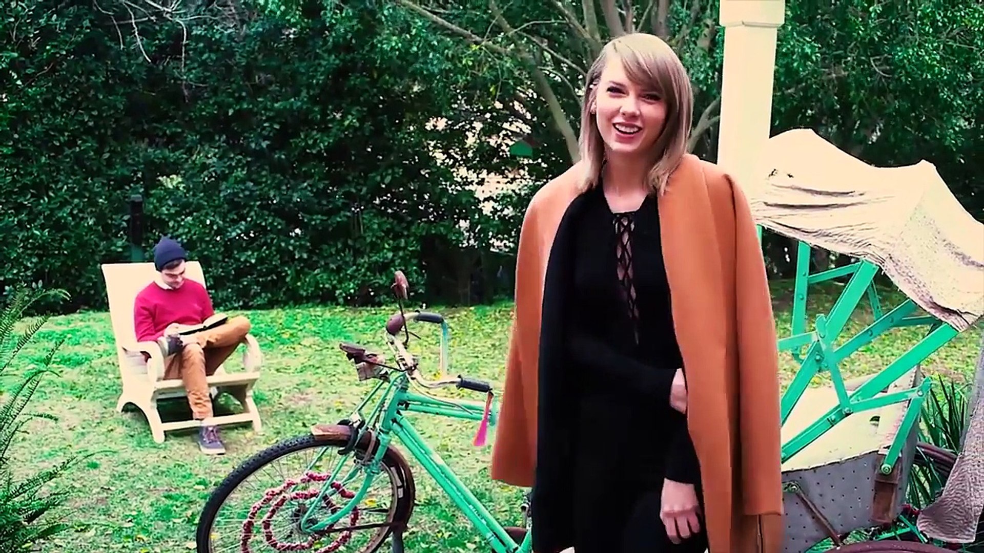 Taylor Swift Gives A Tour Of Her House & Answers 73 Questions on Vogue