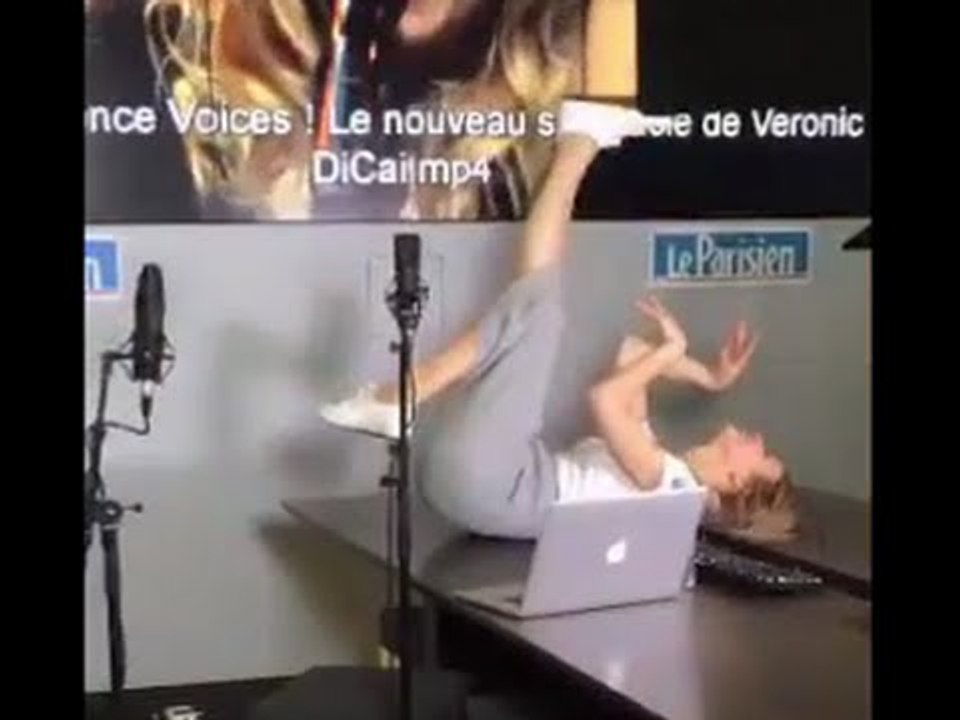 Veronic DiCaire - PeriscoPe : Imite Christine & the Queens, V. Paradis, F. Gall, Niagara, Lady Gaga