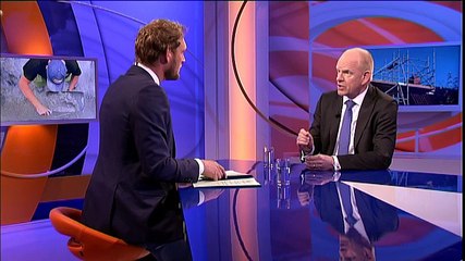 NAM-directeur Gerald Schotman licht het besluit toe - RTV Noord