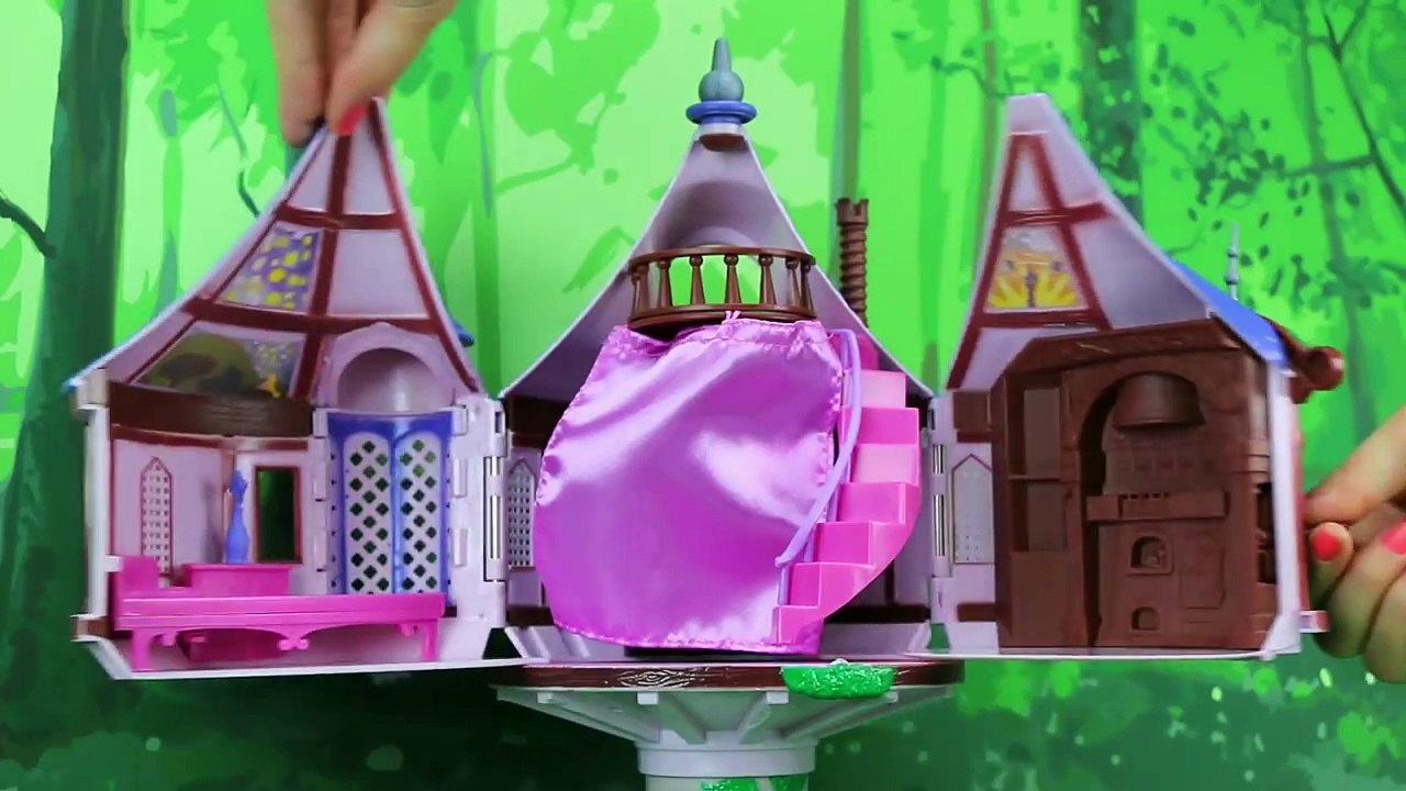 Rapunzel Tangled Tower Play Set from Disney Parks Toy Review. DisneyToysFan.