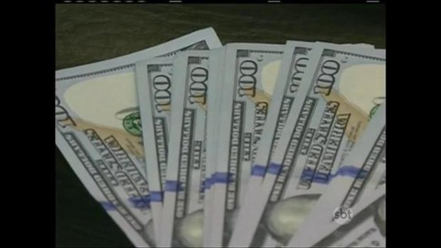 Especialistas explicam as razões políticas e econômicas para o encolhimento do PIB