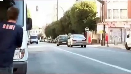 Rémi GAILLARD cross in an ambulance (scores a goal funny)