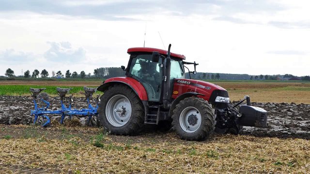 Case IH Maxxum 115 & Lemken 3 schaar