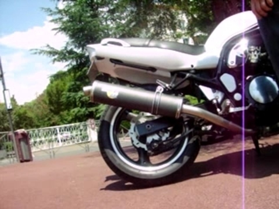 Bandit 600 pot SBK carbone avec chicane