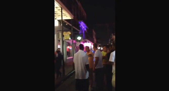 Un seul coup de poing va le laisser ko pour de bon