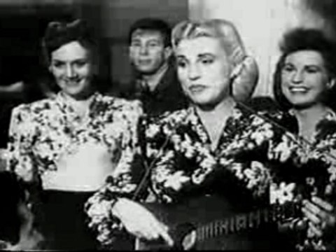 Andrews Sisters - Don'T Fence Me In