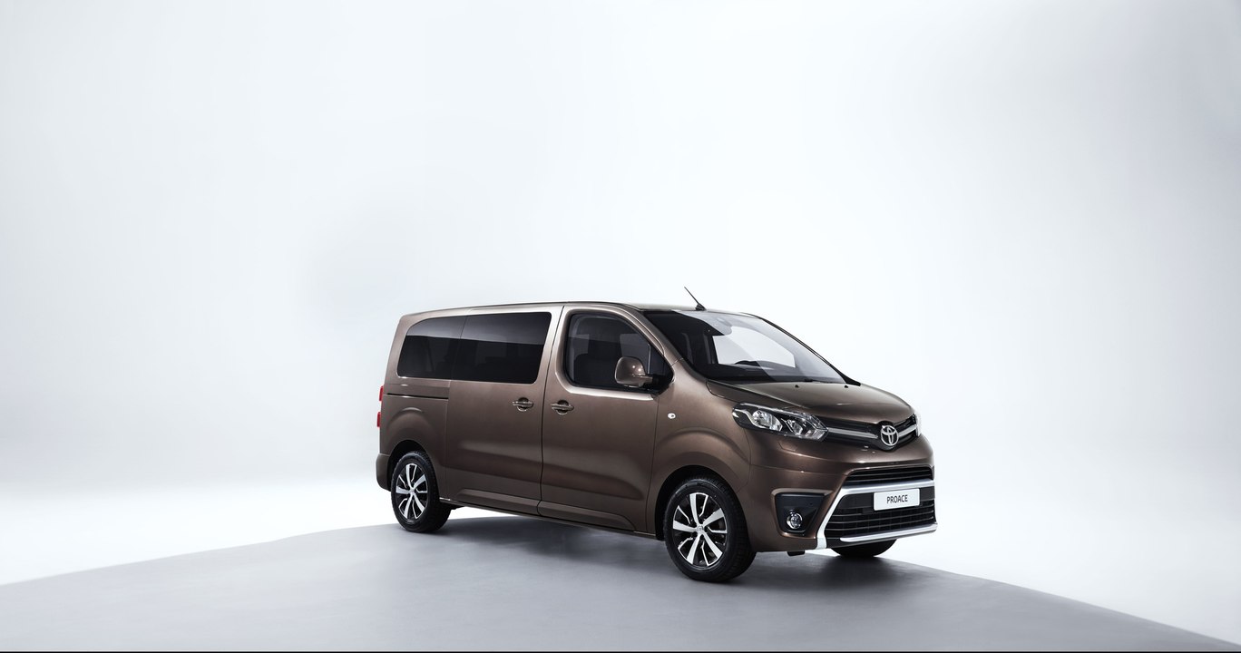 GENEWA 2016: NOWA TOYOTA PROACE VERSO DLA 9 OSÓB