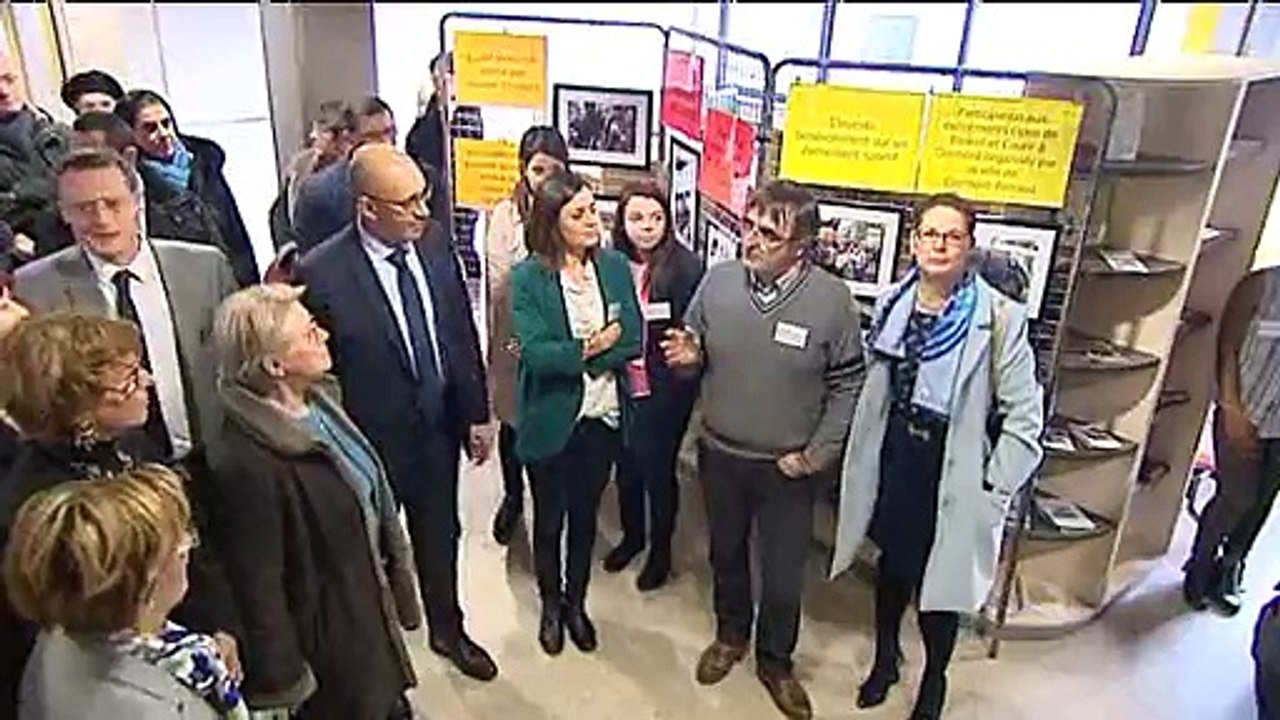 Clermont-Ferrand - Garantie Jeunes : Harlem Désir à la rencontre des jeunes soutenus par l'Europe