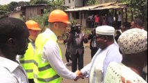 Gabon : Ali Bongo visite un chantier à Beau-Séjour