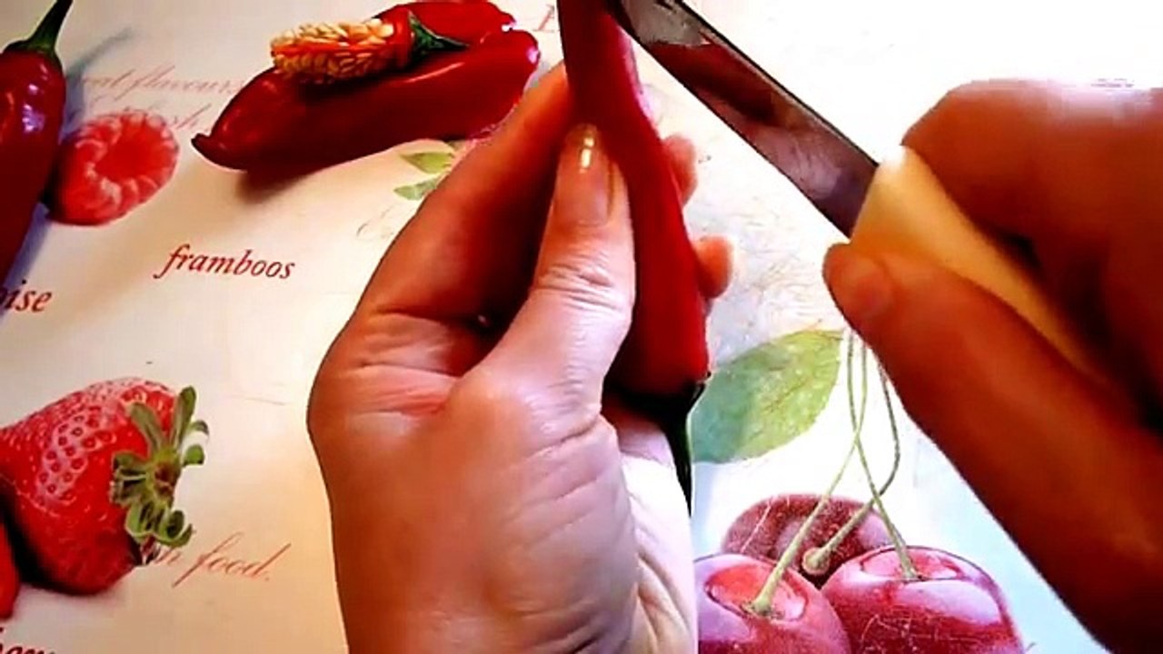 Цветы из перца! Украшения из овощей! Decoration of vegetables! Carving pepper!
