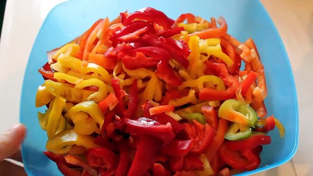 Лечо на зиму из перца, помидоров, лука, моркови в мультиварке