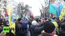 Centenares de activistas ucranianos se manifiestan en Kiev