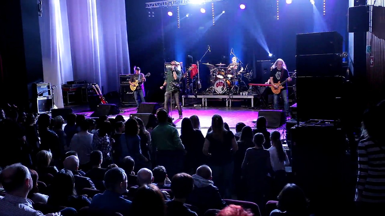 Koncert zespołu Dżem w Opocznie  -  "Magazyn mód"