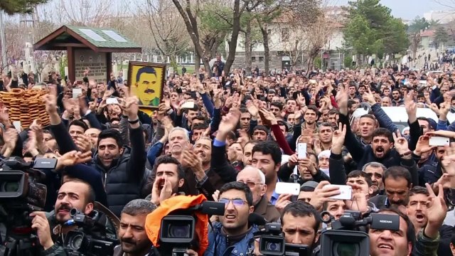 Turkey's pro-Kurdish leader calls for resistance in Diyarbakir