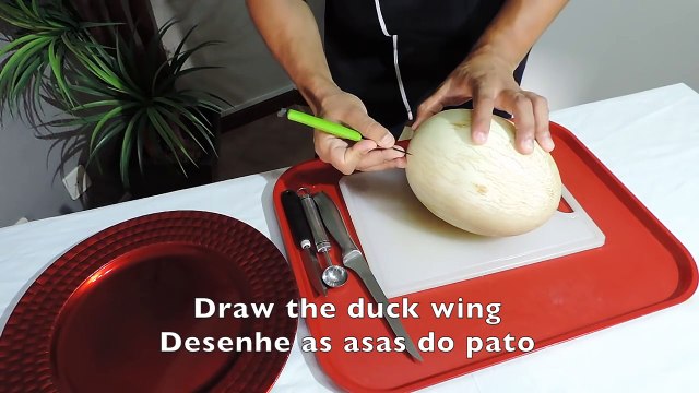 Carving with Melon and Banana By J.Pereira Art Carving Fruit and Vegetables