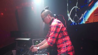 MDM Music Club DJ Lê Trình on the mix Đêm Vũ Trường Remix