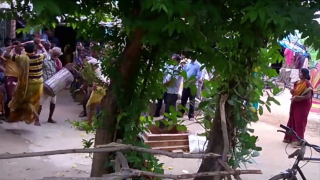 Top 11 Ghost Caught Videos Ghost caught on tape videos Scary Ghost Videos 2015