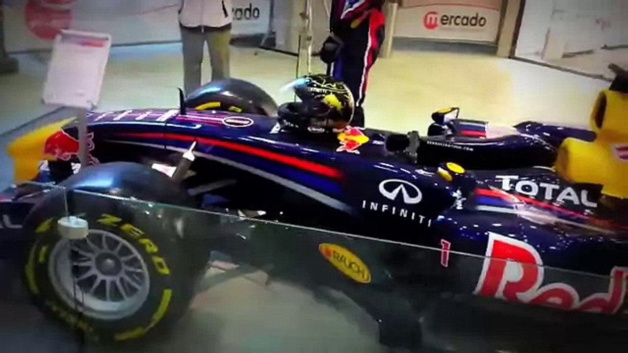 Formel1 Формула 1 Red Bull RB7 выставка в Меркадо Нюрнберг