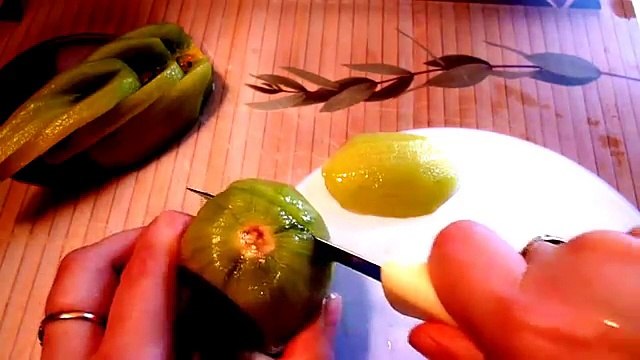 Птица из киви! Bird of kiwi! Украшения из фруктов! Decoration of fruits!
