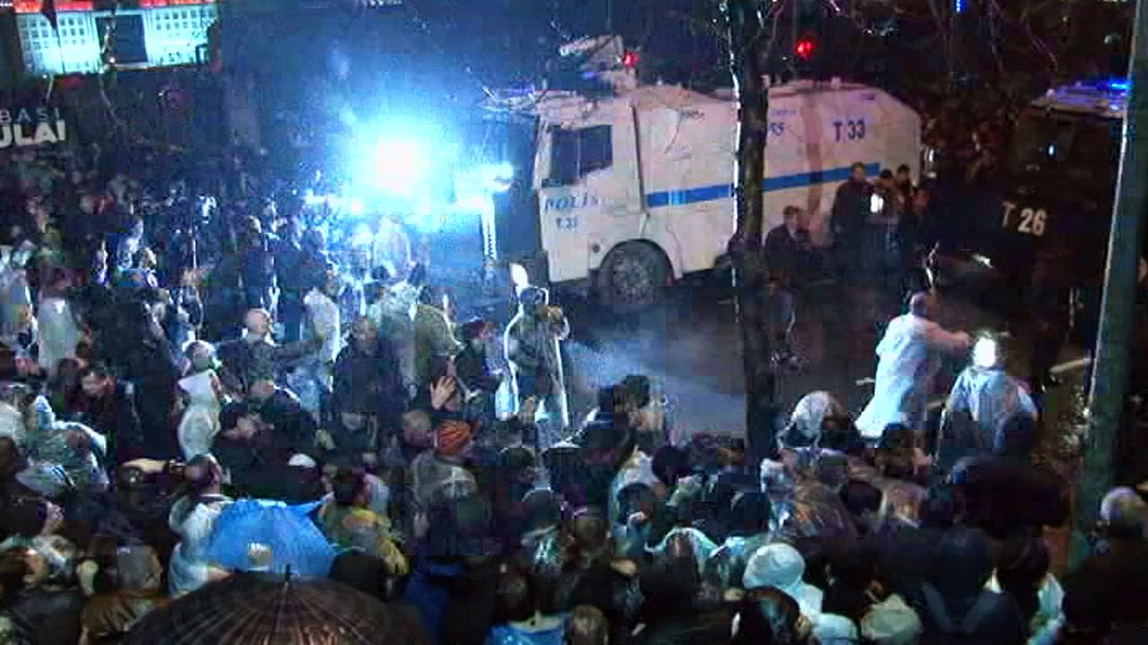 Türkei: Polizei stürmt regierungskritische Zeitung