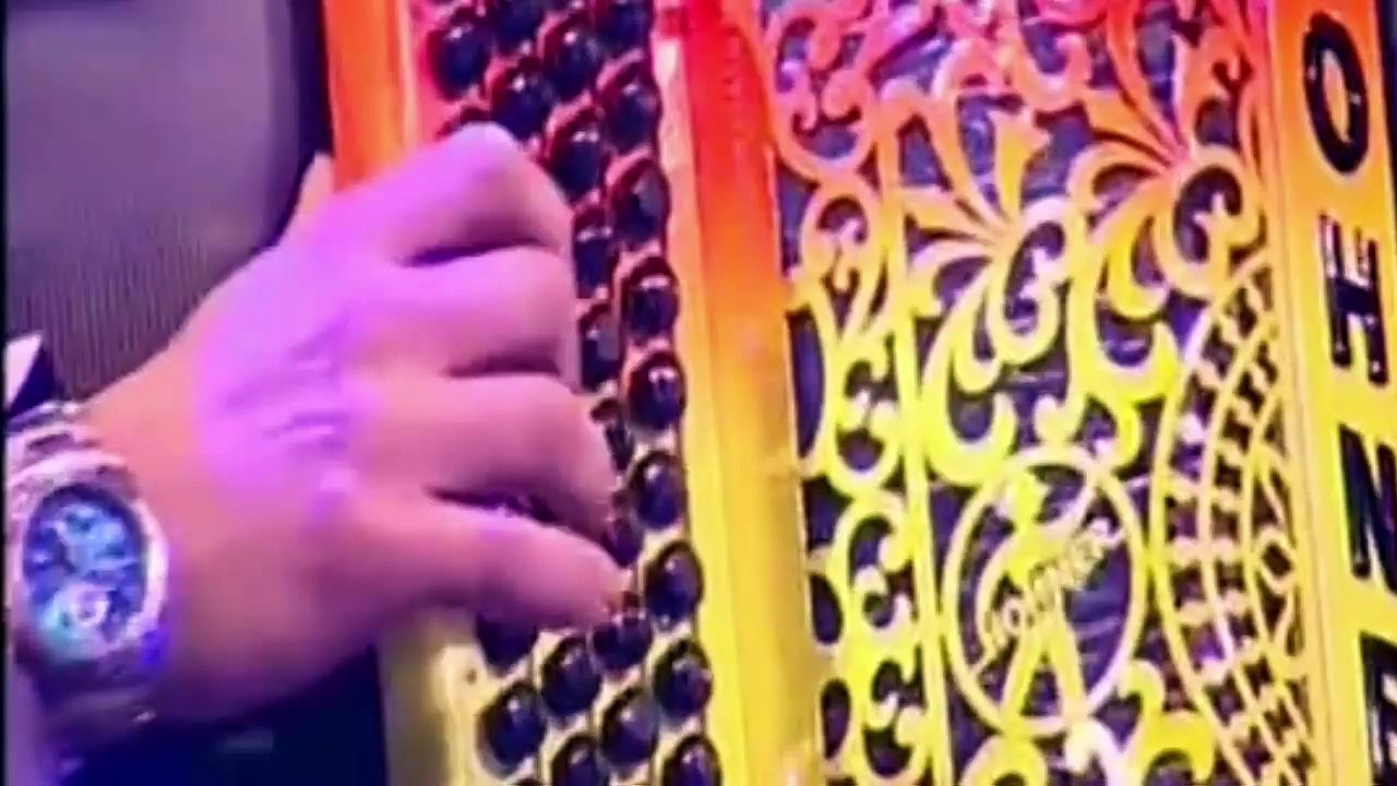 Nicolas Devoir: "aïe,aïe,bonita"