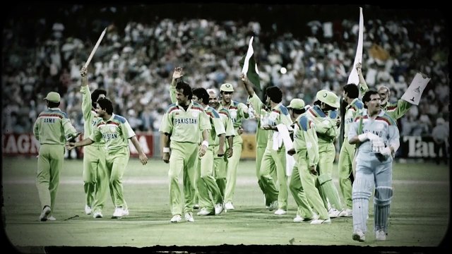 Pakistan Cricket Moments in Time - Video Shown By Waqar Younis to Umar Akmal