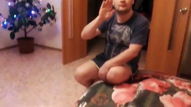 Vlog Собачка играет Альмино одеяло