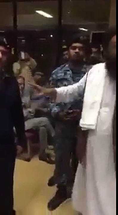 pervaiz rasheed insulted by qadri