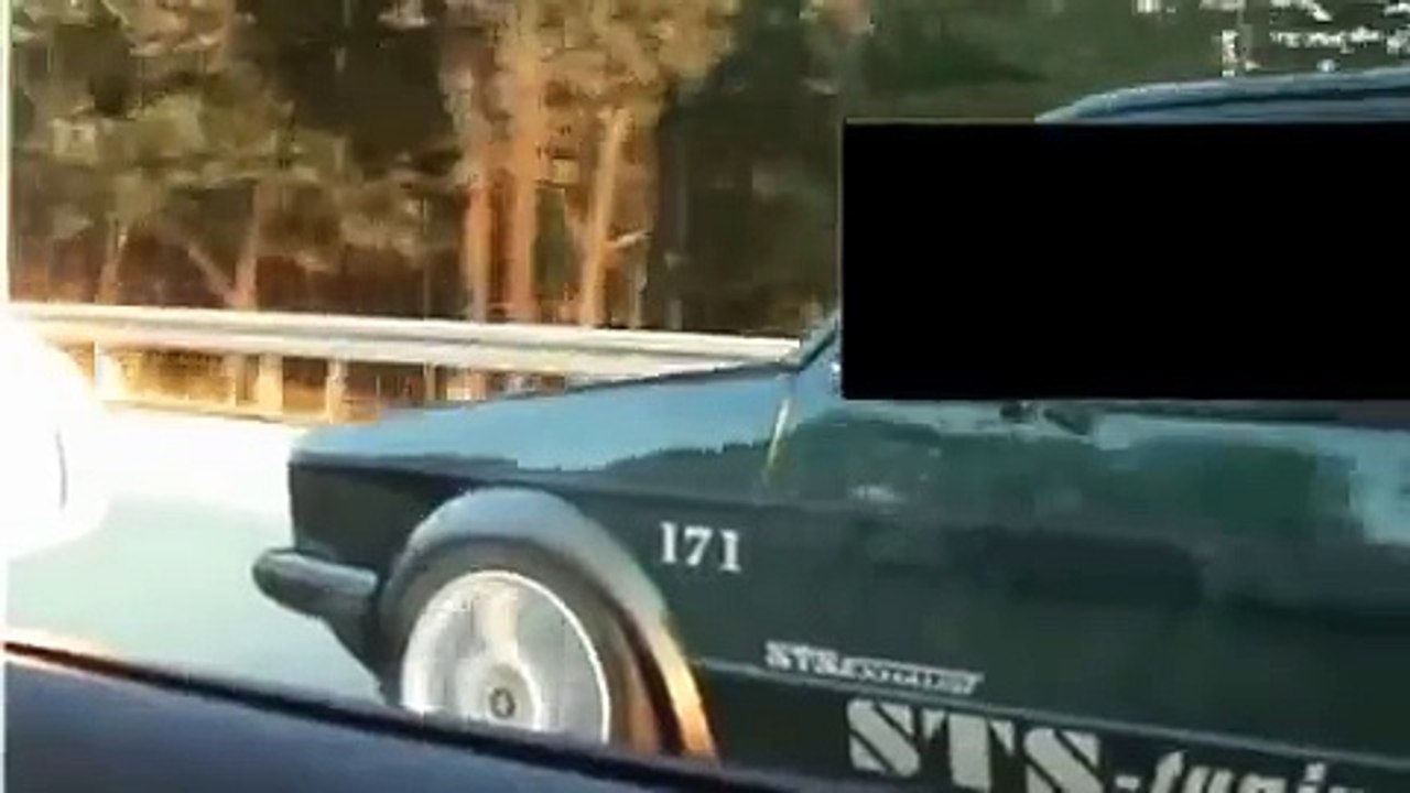 Audi R8 vs Golf 1 VR6 Turbo