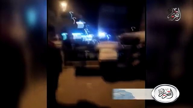 التحرير فيديو _ ضابط شرطة يعتدى على استاذ جامعى دهساً بالأقدام أمام قسم أول الزقازيق