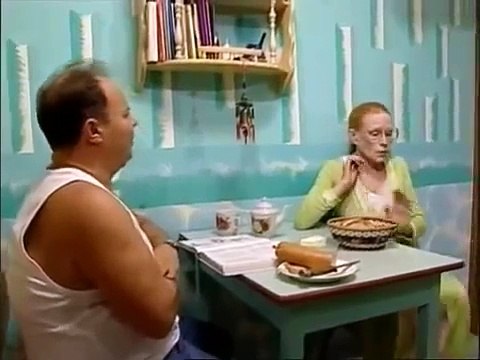 Теща Шматко делает гимнастику