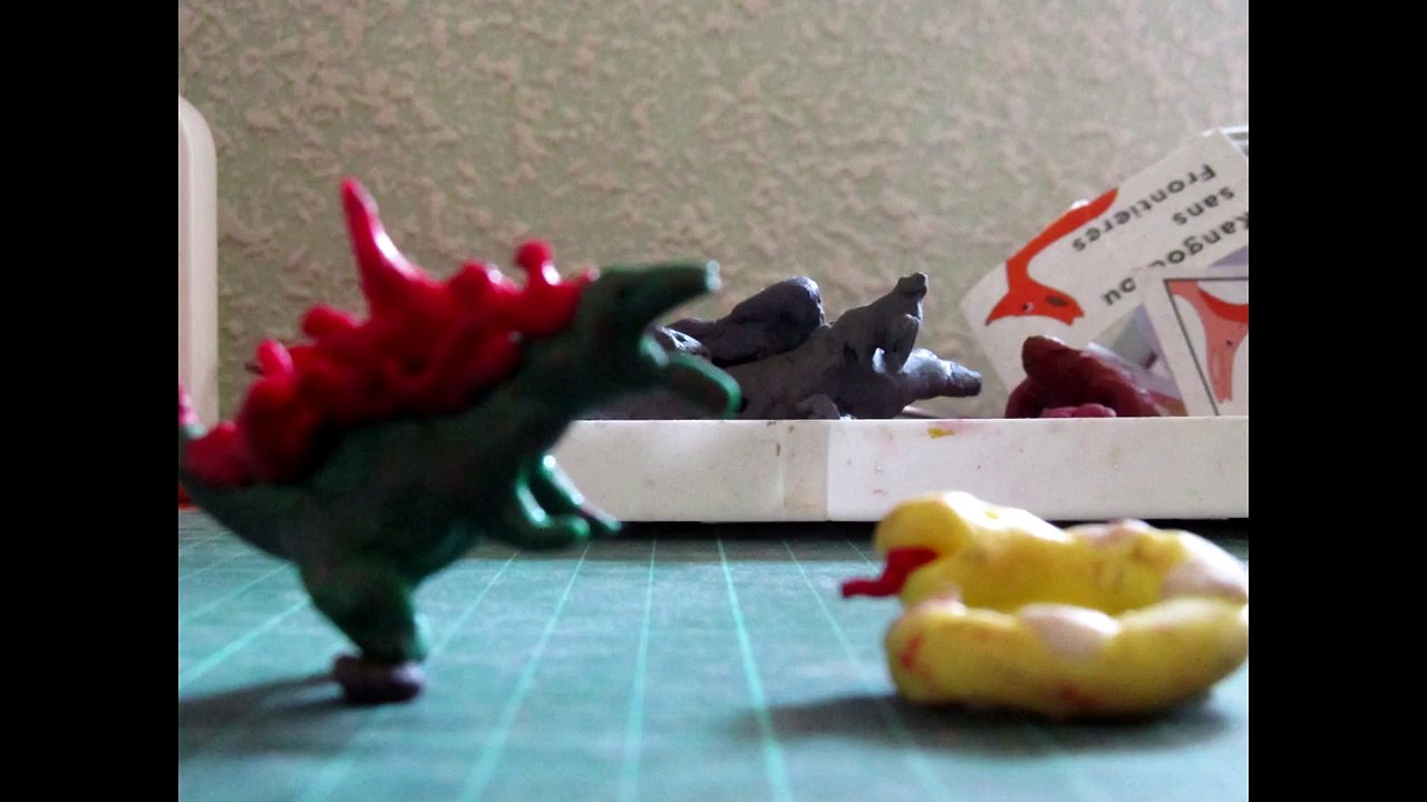Godzilla jr vs Super Snake(read descr.)