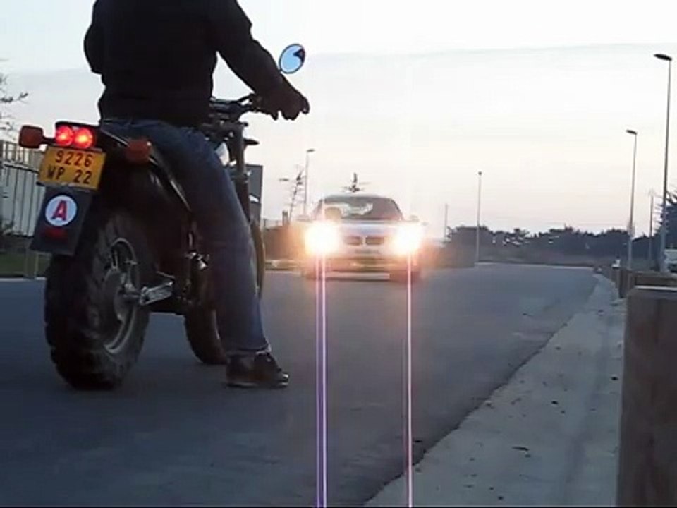 stunt yamaha tw 125 n°3