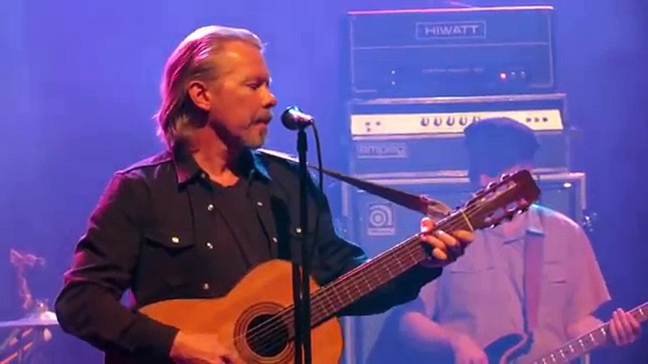 J Karjalainen - Hän