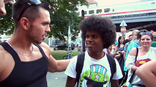 Wer mag Muskeln Bodybuilding Reportage - Berliner Stadt Interviews