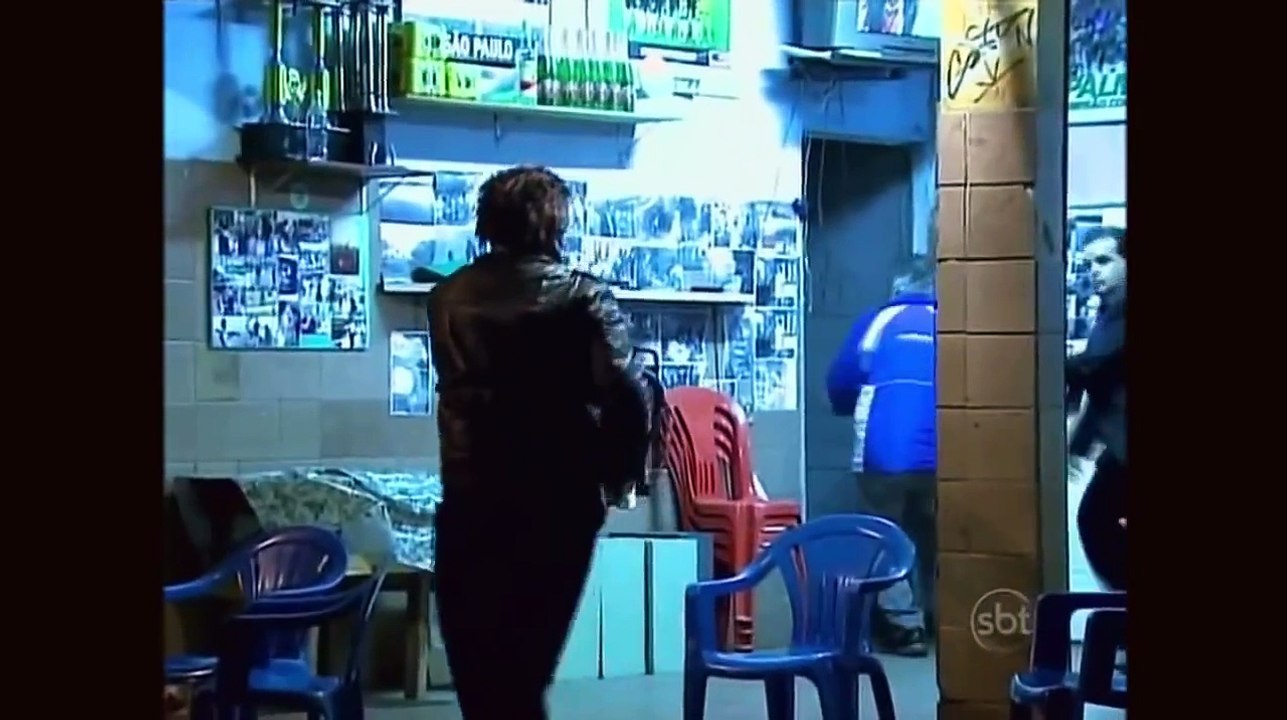 Scary prank brazilian Serial killer chainsaw - Brazilian prank