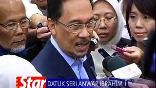 Anwar comments on UMNO transition of power