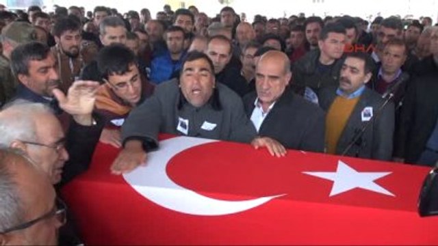 Elazığ Şehit Uzman Çavuş Musa Yılmaz Son Yolculuğuna Uğurlandı-1