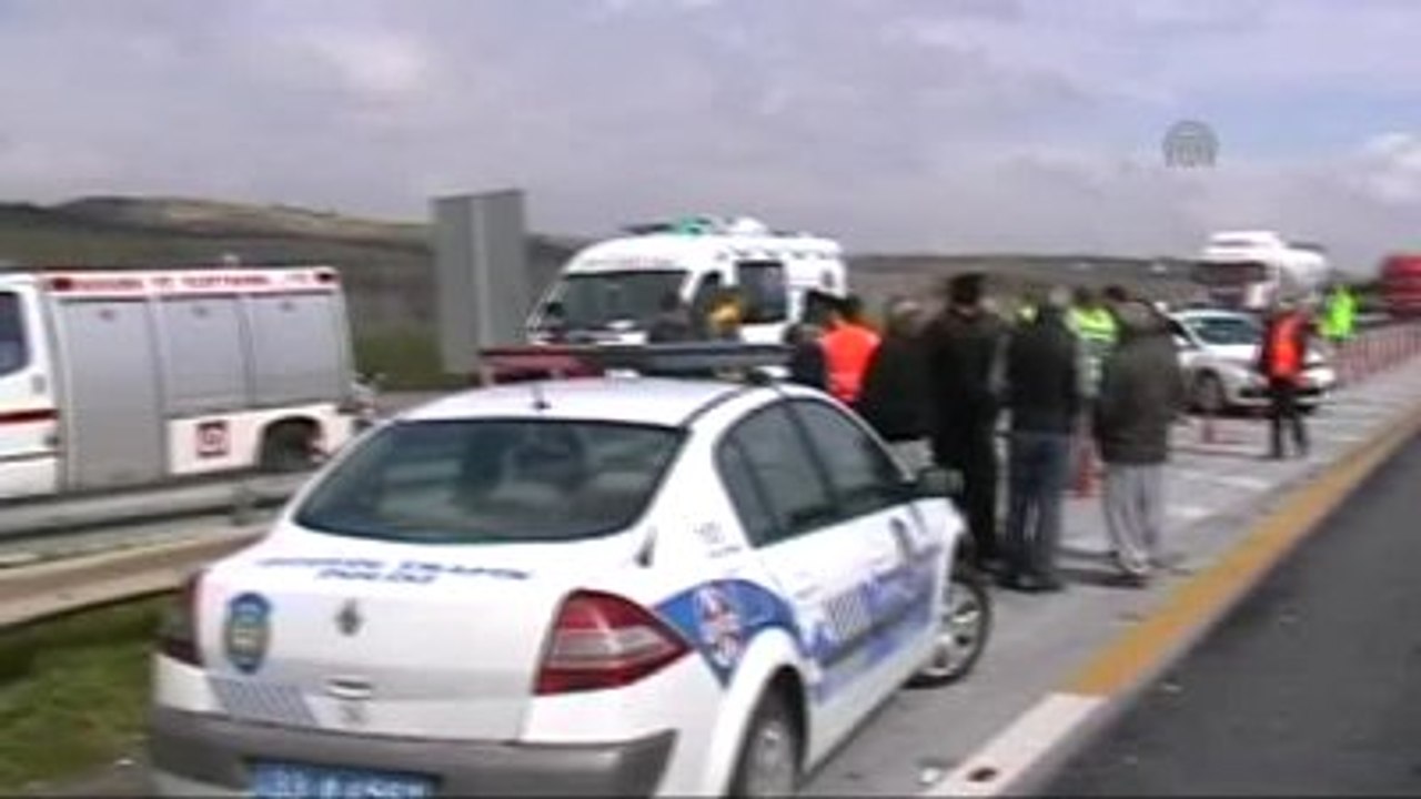 Trafik Kazası: 1 Ölü, 3 Yaralı