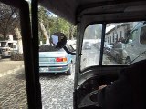 Rues de La Antigua Guatemala en tuc-tuc