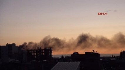 Nusaybin'de Yol Kesen PKK'lılar Araçları Yaktı