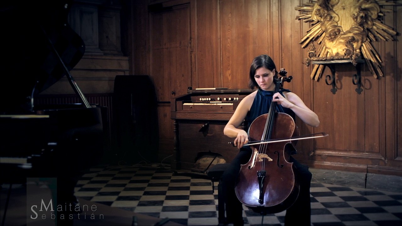 Maitane Sebastián - JS Bach - Courante - Suite pour violoncelle n° 3 en do majeur, BWV 1009