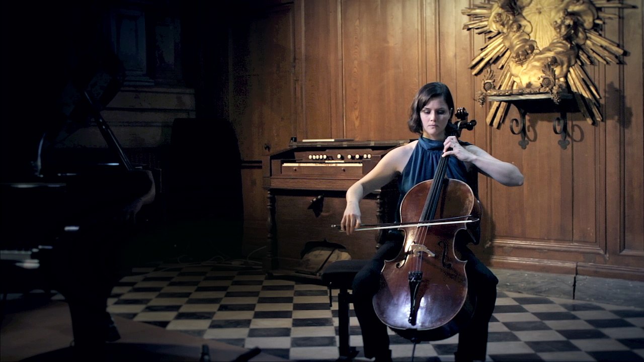 Maitane Sebastián - JS Bach - Bourrées - Suite pour violoncelle n° 3 en do majeur, BWV 1009