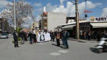 Turgutlu'da Açıklama Sonrası Yürüyüş İzinsiz Olduğu Gerekçesiyle Engelledi