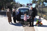 Başları Kapalı Diye Emekli Astsubayın Ailesini İzmir'de Orduevine Almadılar