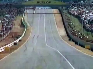 Боллид сбил человека во время гонок формулы-1