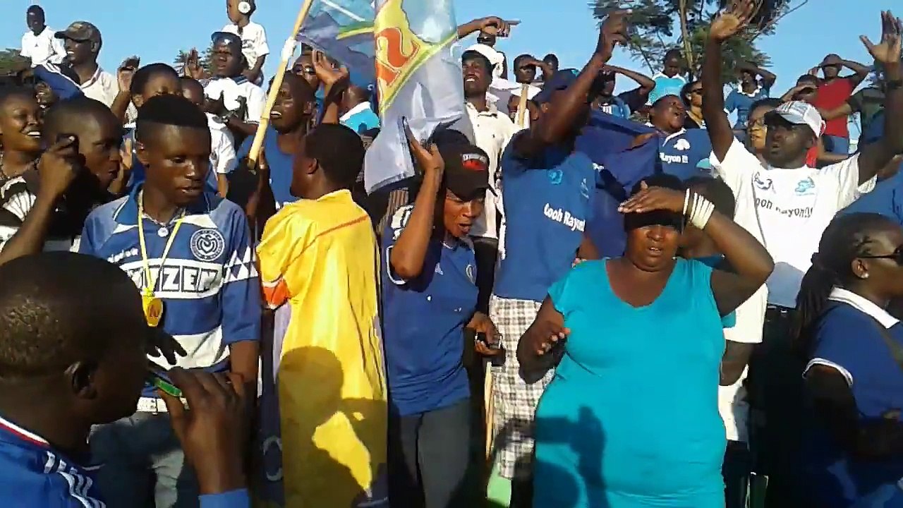 Abafana ba Rayon batutse banagaragariza umujinya abayobozi