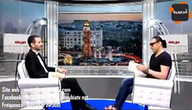 مذيع يعامل شمس الدين باشا كامراة ، شاهد كيف كانت ردة فعله !