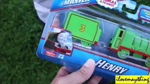 Unboxing the Newly Re-designed Trackmaster HENRY - Thomas & Friends