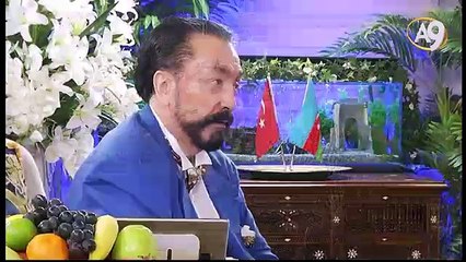 Mustafa Ceceli çok nurlu, sevgiden bahsetmesi çok güzel